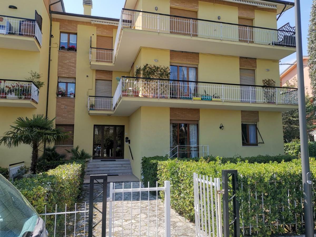 76Metriquadri Apartment Sirolo Luaran gambar
