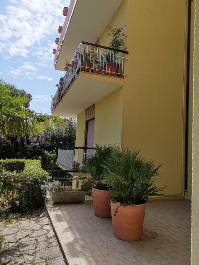 76Metriquadri Apartment Sirolo Luaran gambar
